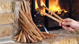 Plow & Hearth Fatwood Fire Starter Organic Kindling Firewood Sticks for Wood Stoves Fireplaces Campfires Fire Pits, Non Toxic (1 LB)