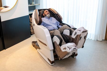 Global Relax Centurion Phantom 8D Massage Chair – Full Body Recliner