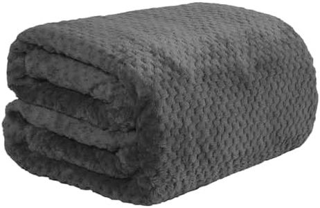 Dreamscene Fleece Blanket Grey Throw, Soft Cosy Warm Throws for Sofas Bed Settee Honeycomb Waffle Faux Fur Blanket Lightweight Fluffy Throws for Beds Double, Charcoal Grey - 150 x 200cm