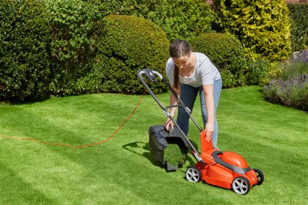 Flymo EasiStore 300R Electric Rotary Lawn Mower – 30cm, 30L, Rear Roller