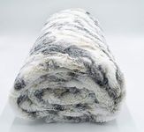 Lex's Linens Opulence Premium Faux Fur Throws (Marble Wolf, 200 x220 cm)