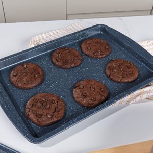 Russell Hobbs 2-Piece Baking Tray Set – Non-Stick Ovenware