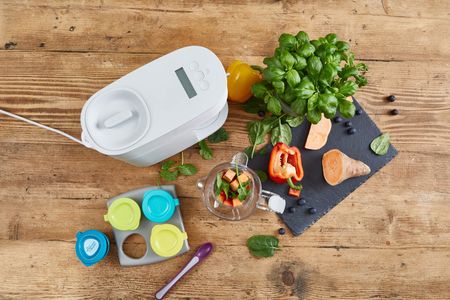 Tommee Tippee Baby Food Maker – White, Easy Steam & Blend