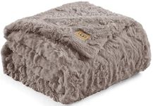 UGG 10484 Adalee Soft Faux Fur Reversible Accent Throw Blanket Fluffy Fuzzy Luxury Cozy Hotel Style Luxurious Soft Boho Home Decor Blankets for Bed and Living Room, 178 x 127-cm, Oyster