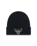 New Era Chicago Bulls NBA Black Metallic Badge Beanie - One-Size