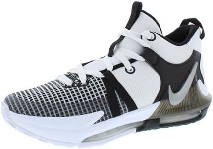 NIKE Lebro