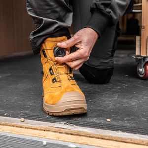 DEWALT Steel Toe Work Boots, UK 7 – Durable Safety Footwear