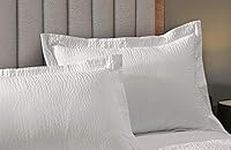 Courtyard by Marriott Hotel Rippled Pillow Sham