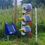 Doblit Quick Fence & Solar Energiser Kit - Electric Fence 3 Reel Fencing System - Up to 500m inc. 40x Plastic Posts
