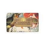 The English Soap Company Anniversary Wrapped Soap Bar, Exfoliating Shea Butter Soap Bar, Exfoliating Soap Bar for Face and Body, Gardeners Pink Grapefruit Scent 190g