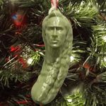 Picolas Cage Christmas Ornament, Funny Nicolas Cage Christmas Green Pickle Hanging Ornament, Christmas Pickle Tree Ornament for Christmas Tradition Decor Party Favor Stocking Stuffers (New,1-Pcs)