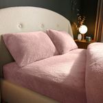 Silentnight Teddy Fleece Fitted Sheet Single Blush Pink - No-Iron Luxury Linen Bottom Bedsheet - Elastic Hem to Snugly Fit Around Your Mattress - Snuggle Season Range