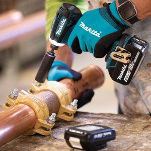 Makita 18V Impact Driver – Compact Cordless Power Tool