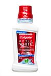Colgate Optic White Mouthwash, Alcohol Free Icy Fresh Mint, 236 mL
