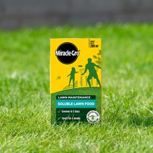 Miracle-Gro Water Soluble Lawn Food – 1kg Fertilizer