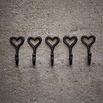 Homezone® 5Pc Love Heart Coat Hooks Wall Mounted Black Coat Hanger for Wall Home Garden Hanging Hooks Vintage Coat Hooks Coat Hanger On Wall.