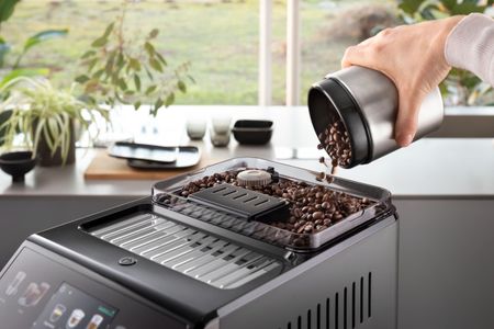DeLonghi Eletta Explore Coffee Machine – Bean to Cup Espresso Maker