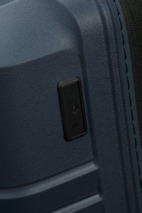 Samsonite Intuo Spinner M Suitcase – Blue, Medium Luggage