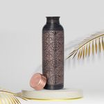 Di: Decorative India Premium Copper Carving Water Bottle With Black Antique Design Glossy Finish 1000Ml Joint Free And Leak Proof Bottle For Ayurvedic Health Benefits Yoga (Copper)