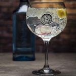 English Pewter Company Personalised Gin Glass with Your Choice of Initial - Unique Gift for Men or Women, Birthdays, Anniversaries (B) [MON302]