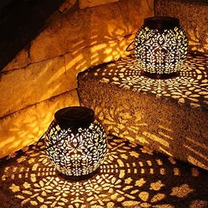 PhilzOps Lanterne Solaire Exterieur, 2 Paquets LED Lampe Solaires de Jardin IP65 Étanche Blanc Chaud Lanterne Énergie Suspendre pour Patio Terrasse Cour Pelouse Table Fête Maison Orientale Décoration