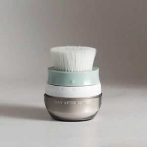 m'chel Day After Brush Dry Shampoo, .45oz (Fragrance-Free)