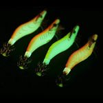 8cm / 3.15inch Calamari Bait, 4Pcs Luminous Plastic Shrimp Bait Squid Shrimp Jig Jigging Lures Night Dawn Fishing for Freshwater Saltwater Perch Trout Catfish Salmon