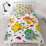 Pokemon Single Duvet Cover | Reversible Two Sided Memphis Fun Bedding Featuring Pikachu, Squirtle & Charmander with Matching Pillow Case, Multi Coloured, 200 x 135cm