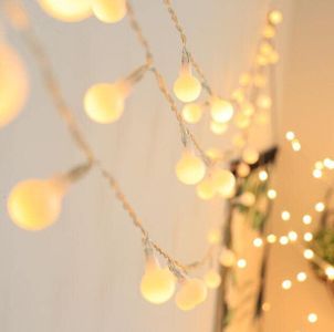 Teemyaa Globe String Lights, 5M 50 Led Fairy Lights, Battery Powered Twinkle Lights for Indoor Outdoor Bedroom Living Room Party Wedding Garden Christmas Tree Decor, Warm White