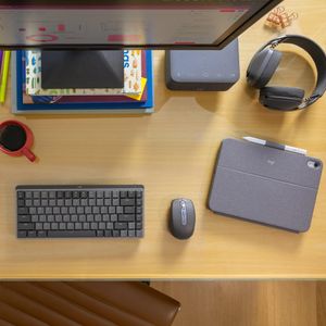 Logitech Crayon USB-C Digital Pencil for iPad – Silver