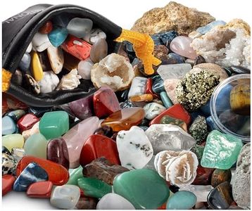 NATIONAL GEOGRAPHIC Rock Collection Box for Kids – 300 Piece Gemstones and Crystals Set Includes Geodes and Real Fossils, Rocks and Minerals Science Kit for Kids, A Geology Gift for Boys and Girls