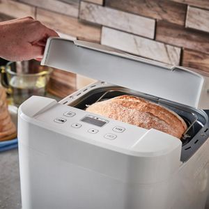 Russell Hobbs Electric Bread Maker – 12 Programs, Gluten Free, 750g/1kg, Keep Warm