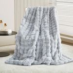 GKXLH Blanket Plush Fluffy Blanket - Super Soft Blankets Fuzzy Throw Blanket for Bed, Cozy Sofa Throw, Rabbit Faux Fur Blankets and Throws Warm Lightweight Throws for Bed Couch Sofa (Light Grey)