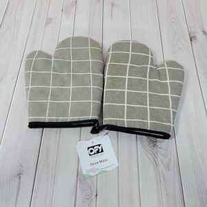 Oven Mitts 2-Pack Heat Resistant with Non-Slip Cotton Grip, Ideal for Cooking, Baking, Grilling (Beige)
