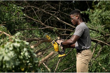 DEWALT 18V XR Pruning Saw – Cordless, Tool Only
