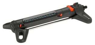 Gardena AquaZoom S rectangular oscillating sprinkler: Sprinkler for watering areas of 9–150 m², range 3–15 m, spread 3–10 m, built-in metal filter (18710-20)