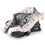 Navaris Baby Car Seat Blanket - Wrap for Babies with Holes for 3-Point Harness Straps - Universal Fit for Car Seat, Pushchair, Pram, Buggy