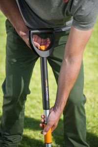 Fiskars SmartFit Adjustable Weed Puller – Garden Weeding Tool