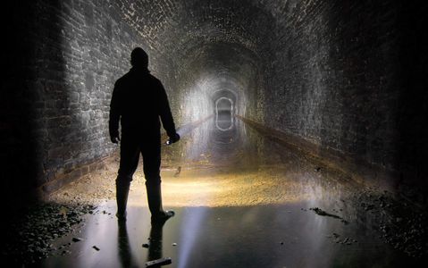 Ledlenser X21R Rechargeable LED Torch – High Power Flashlight