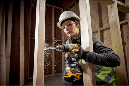 Dewalt 18V Cordless Hammer Drill – Brushless, 2x 5.0Ah Batteries, TSTAK Box