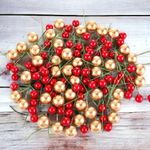 Sesonby 50 Red Golden Berry Christmas Holly Berries for Festival Holiday Crafts and Home Decor Christmas Tree Decorations Xmas Tree Ornaments Fillers Vase DIY Holiday Home Indoor Outdoor Decor