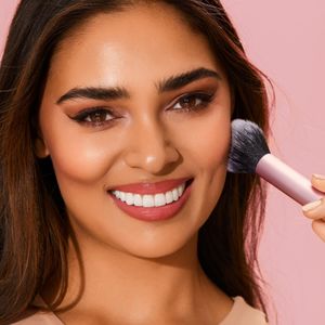 Real Techniques Mini Travel Brush Kit – 4-Piece Makeup Brushes